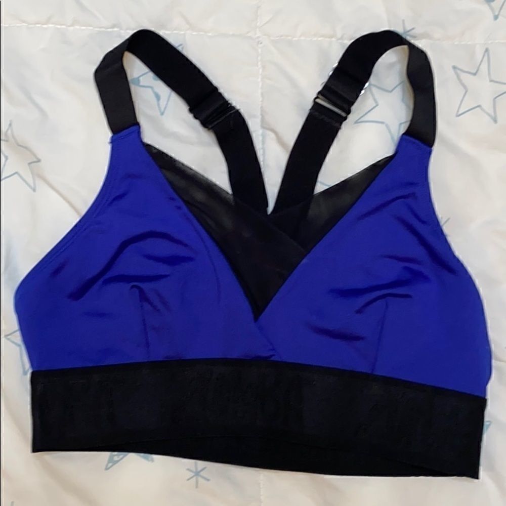 NWOT - Medium Zumba Bra